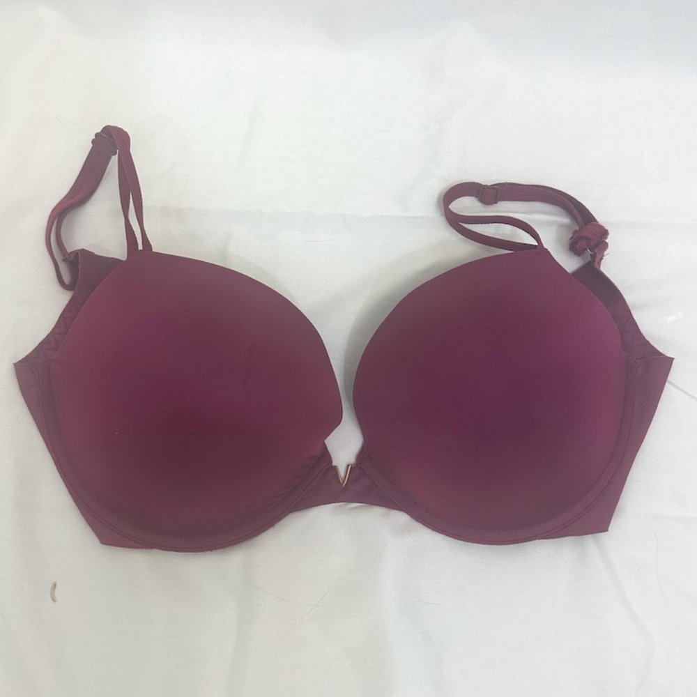Victoria Secret Love Cloud Maroon Bra with Metal Gold Vee Size 32ddd